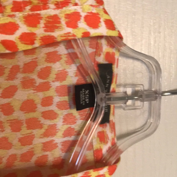 Beautiful summer top  size xsp - Picture 2 of 3